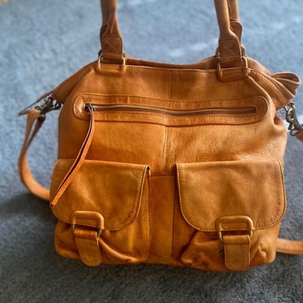 Day & Mood Shoulder Bag, lovingly worn leather shoulder handbag